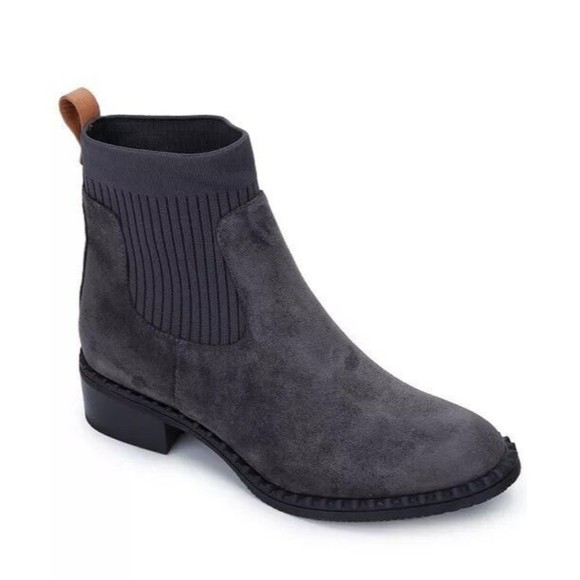 Gentle Souls by Kenneth Cole  Best Chelsea Sock Bootie Charcoal Women's US 6 - Picture 1 of 8